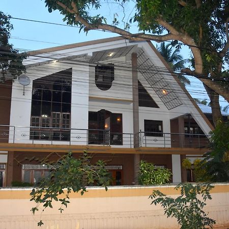 Yellow Birds Resort Anuradhapura Exterior foto